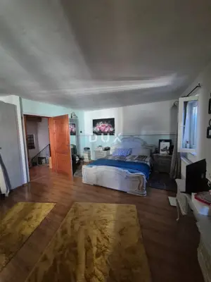 MURTER, BETINA - OPPORTUNITY! Exclusive stone house with courtyard - 18