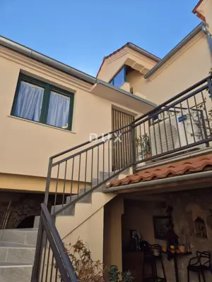 MURTER, BETINA - OPPORTUNITY! Exclusive stone house with courtyard