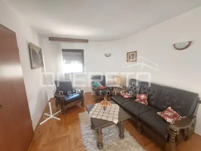 House 312 m², Vugrovec, quiet location and office space - 15