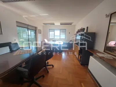 House 312 m², Vugrovec, quiet location and office space - 22