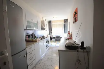 Stan 55 m², Split Bol, mirna lokacija blizu centra - 7