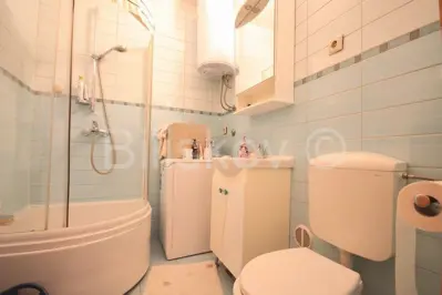 Stan 55 m², Split Bol, mirna lokacija blizu centra - 11