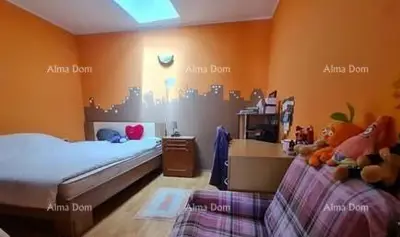 Haus 200 m², Buje - Garage und Balkon mit Meerblick - 3