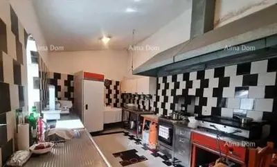 Haus 200 m², Buje - Garage und Balkon mit Meerblick - 7