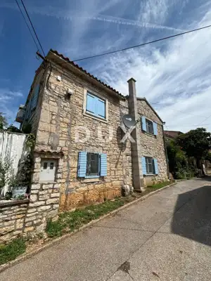 House 110 m², Kanfanar - quiet location and land 490 m² - 3