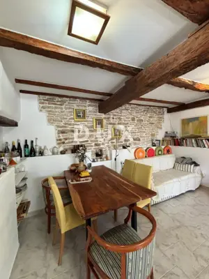 House 110 m², Kanfanar - quiet location and land 490 m² - 12