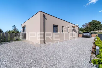 House in Sveti Lovreč, single-storey house with pool and summer kitchen - 2