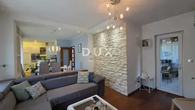 Wohnung 118,6 m², Pazin - 3 Schlafzimmer und Dachgeschoss