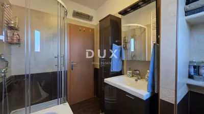 Wohnung 118,6 m², Pazin - 3 Schlafzimmer und Dachgeschoss - 18