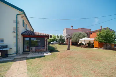 House 124 m², Vrsar - renovated stone villa - 22