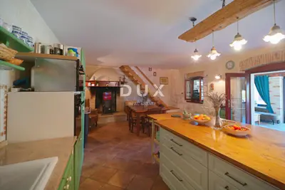 House 124 m², Vrsar - renovated stone villa - 9