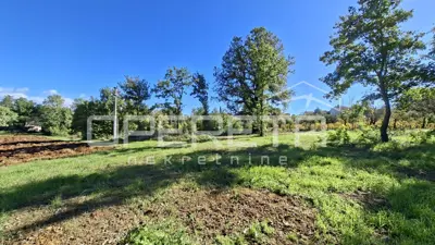 Građevinsko zemljište 1.942 m², Karojba - privatnost i pogled - 4