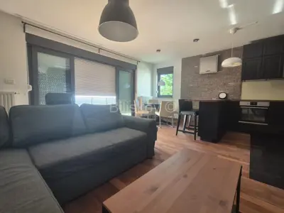 Remete, četverosoban stan 94 m², na 1 katu, garaža + par.mjesto