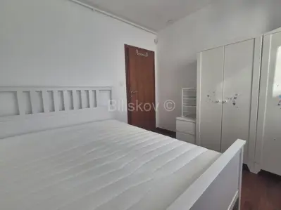 Remete, 4-room apartment 94 m², on the 1st floor, garage + parking space - 11