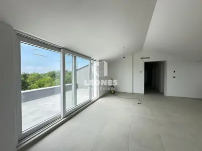 Penthouse 144 m², Poreč - mirno okruženje i velika terasa - 7