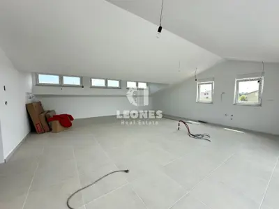 Penthouse 144 m², Poreč - mirno okruženje i velika terasa - 6
