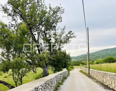 Building land 1,760 m², Konjsko - quiet location - 3