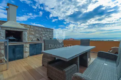 Luxuswohnung mit Terrasse und atemberaubendem Meerblick - 12