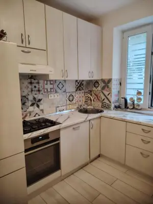 Stan 49,70 m², Donji Zamet - 2S+DB, parkirno mjesto - 4