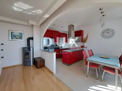 OPATIJA, IČIĆI - Penthouse mit atemberaubendem Panoramablick und Hofgebäude - 9