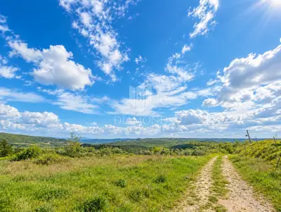 Building plot 1,300 m², Buje - view of Grožnjan and Motovun - 7