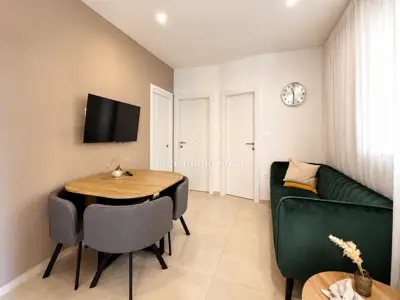 Stan 72 m², Opatija - Centar, 200 m od mora