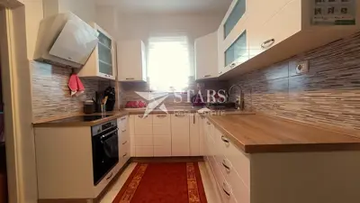 Kuća 376 m², Malinska na Krku, 5 apartmana i pogled na more - 2