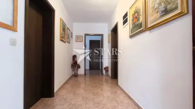 Kuća 376 m², Malinska na Krku, 5 apartmana i pogled na more - 13