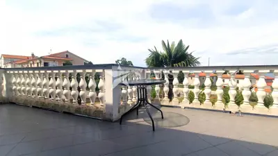 Kuća 376 m², Malinska na Krku, 5 apartmana i pogled na more - 4
