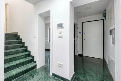 Kuća 444 m², Gornji grad, blizu centra i zelenila - 5