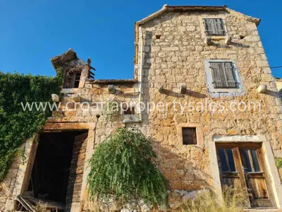 House 150 m², Otok Brač - peaceful surroundings - 2