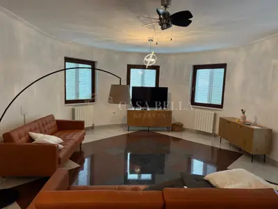 Opatija, Ičići, 4S+DB, 180 m², dugoročno