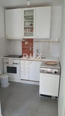 Haus 276 m², Novi Vinodolski - 400 m vom Meer - 21