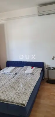 Haus 276 m², Novi Vinodolski - 400 m vom Meer - 10