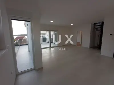 Penthouse 170 m², Srima - 50 m vom Meer - 2