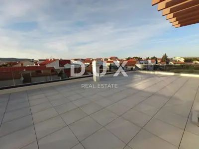 Penthouse 170 m², Srima - 50 m vom Meer - 15