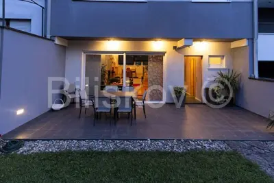 Kuća 343 m², Lašćina u Maksimiru, vrt 270 m² - 2