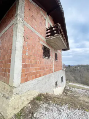 Kuća 170 m², Selno - velika okućnica i pogled - 9