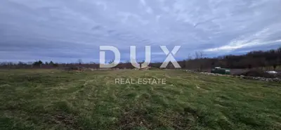 Zemljište 2.030 m², Žminj - pogled na Učku