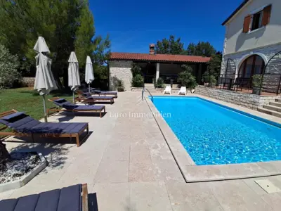 House for sale in Čabrunići, 220 m² - 3