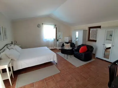 House for sale in Čabrunići, 220 m² - 13