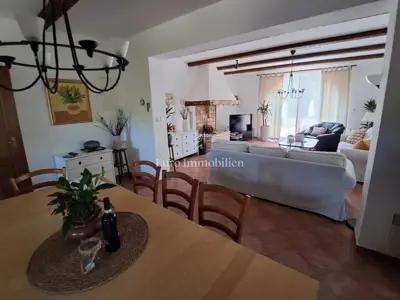 House for sale in Čabrunići, 220 m² - 9
