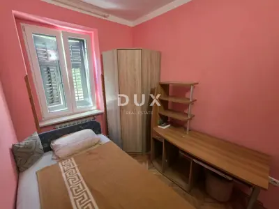 Stan 80,5 m², Pula Centar - prostrana terasa - 18