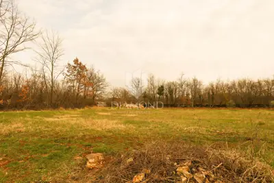 Building plot 1,785 m², Prkačini - near Rovinj