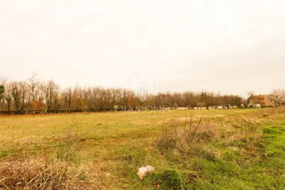 Building plot 1,785 m², Prkačini - near Rovinj - 2