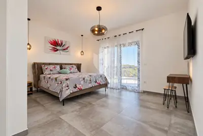 Kuća 289,8 m², Vodnjan - mirna lokacija i pogled na more - 17