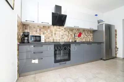 Haus zum Kauf in Labin, 181 m² - 14