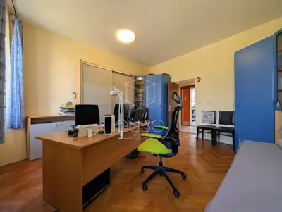Stan 81 m², Pula Centar, austrougarska zgrada i vrt - 12