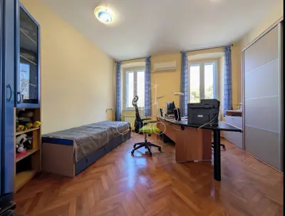 Stan 81 m², Pula Centar, austrougarska zgrada i vrt - 11