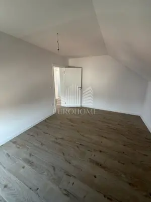 4-soban stan 90 m², lođa, 2 kupaonice, 2PM - 3